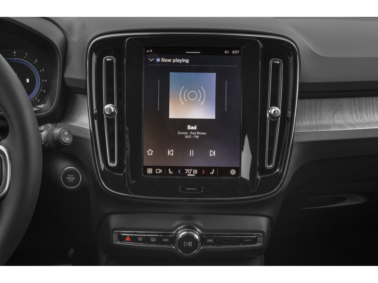 2023 Volvo XC40 Ultimate