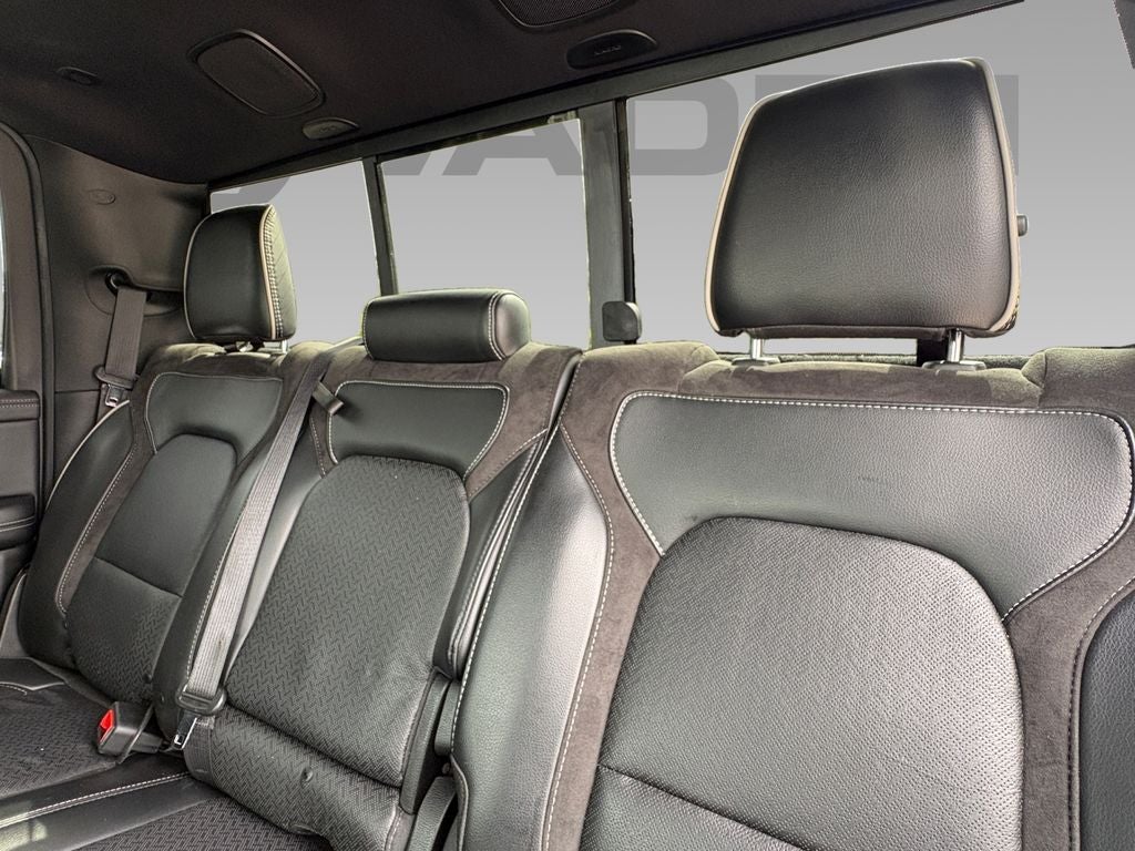 2019 RAM 1500 Laramie Crew Cab 4x4 5'7' Box