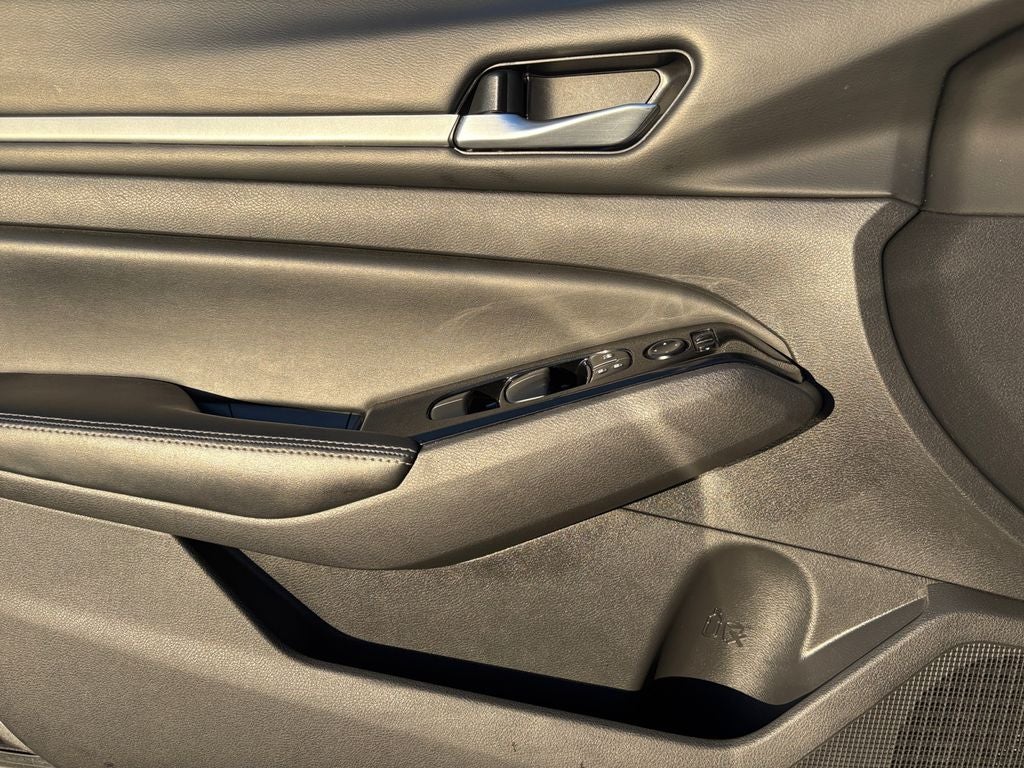 2023 Nissan Altima SV FWD