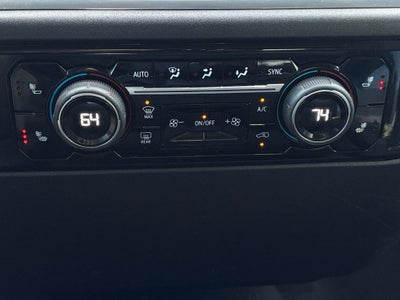 2023 Chevrolet Silverado 1500 4WD Crew Cab Standard Bed LT