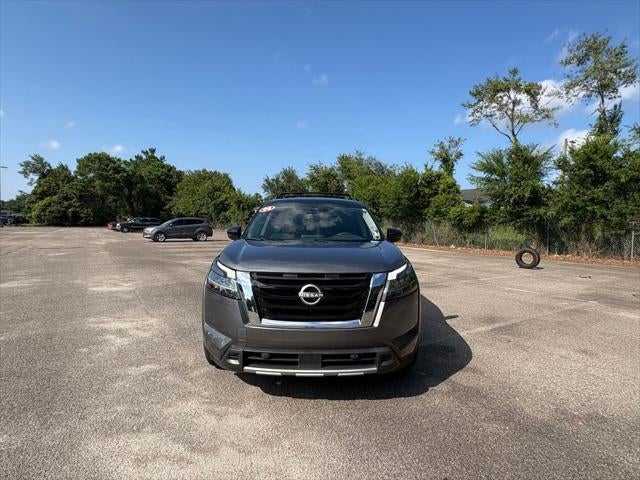 2024 Nissan Pathfinder SL 4WD