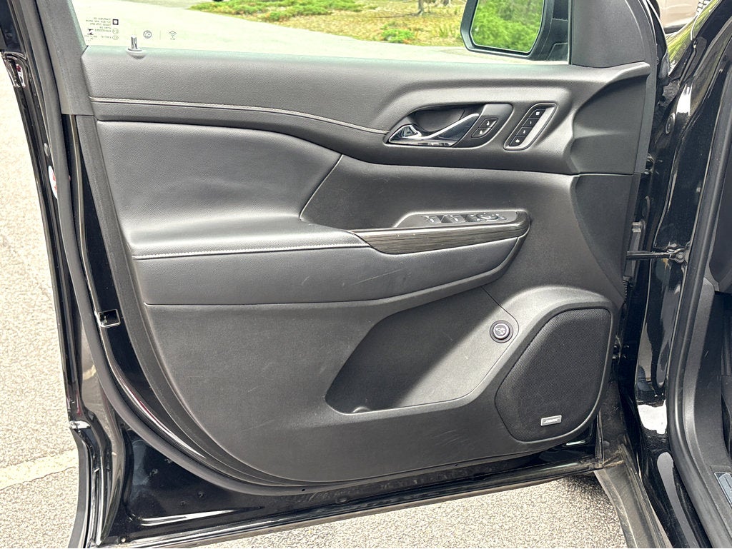 2020 GMC Acadia SLT