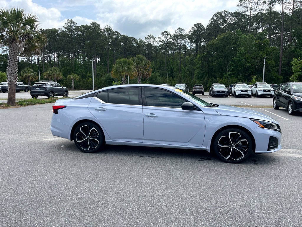 2024 Nissan Altima 2.0 SR