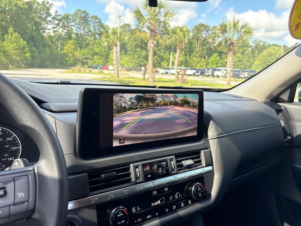 2026 Nissan Pathfinder S