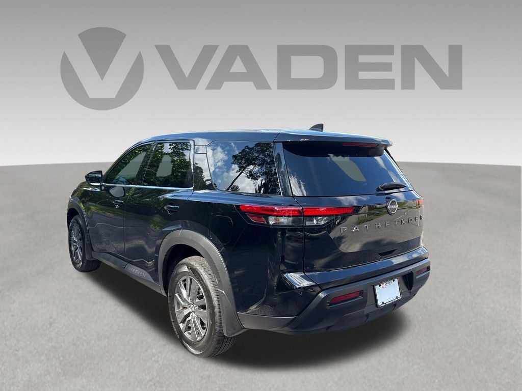 2026 Nissan Pathfinder S