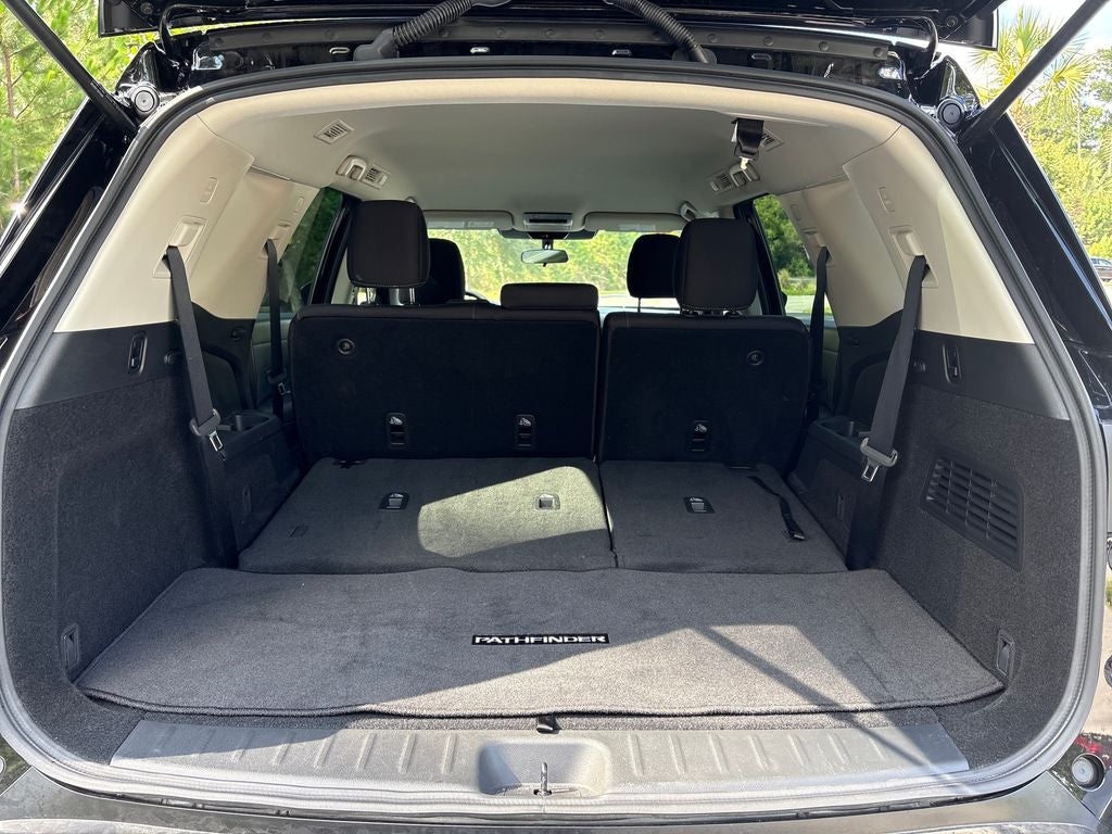 2026 Nissan Pathfinder S