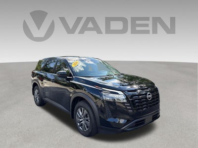 2026 Nissan Pathfinder S