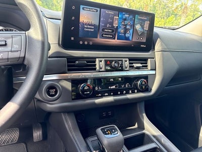 2026 Nissan Pathfinder S