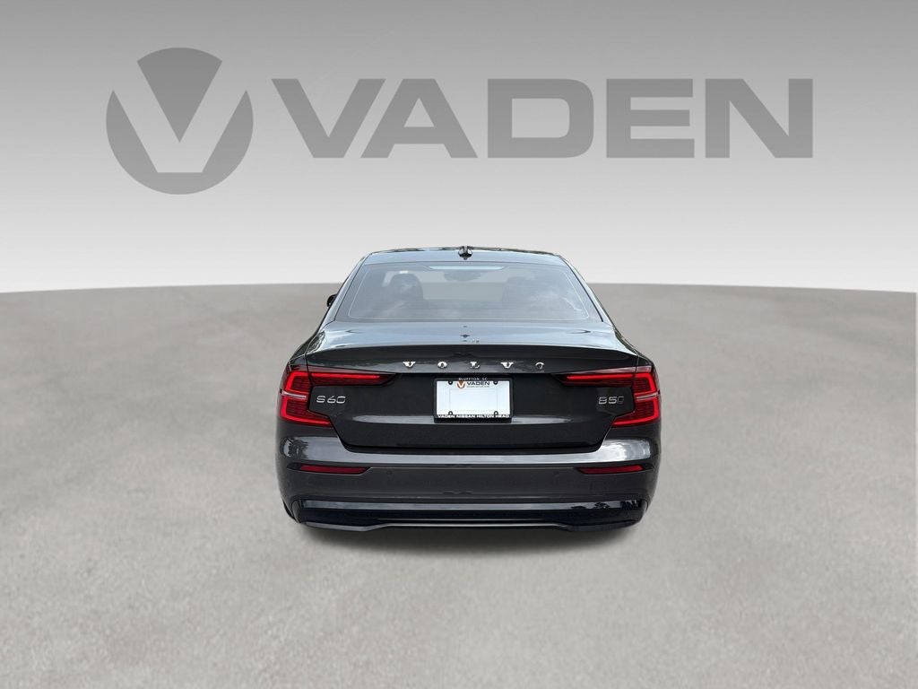2024 Volvo S60 B5 Plus Dark Theme