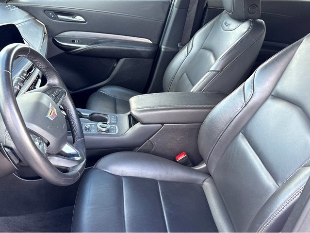 2025 Cadillac XT4 FWD Premium Luxury