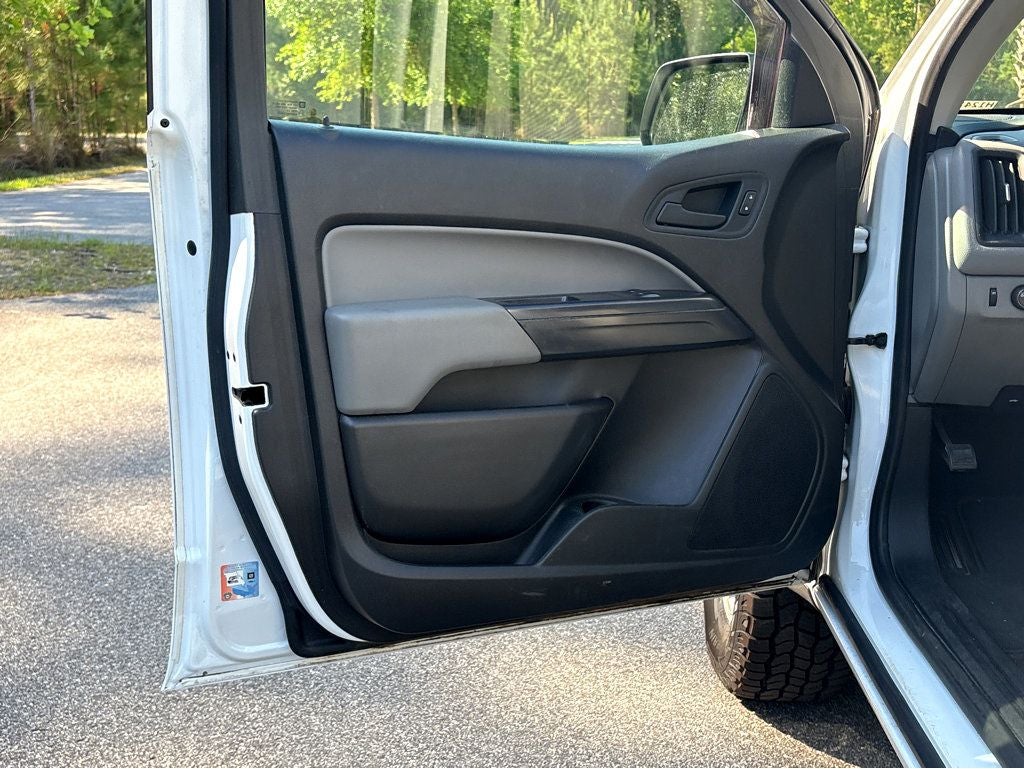 2017 GMC Canyon Base