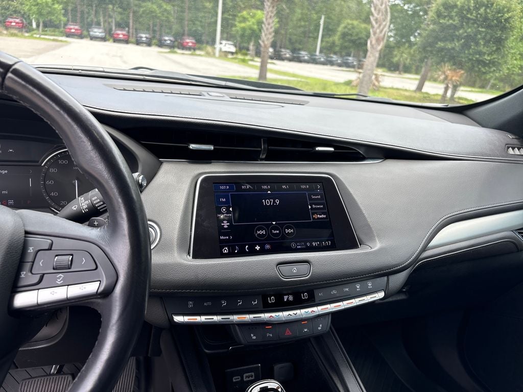2023 Cadillac XT4 Premium Luxury