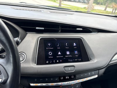 2023 Cadillac XT4 Premium Luxury