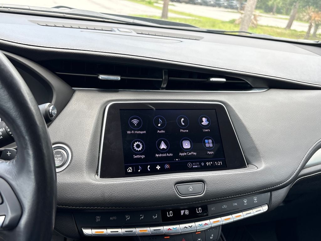 2023 Cadillac XT4 Premium Luxury