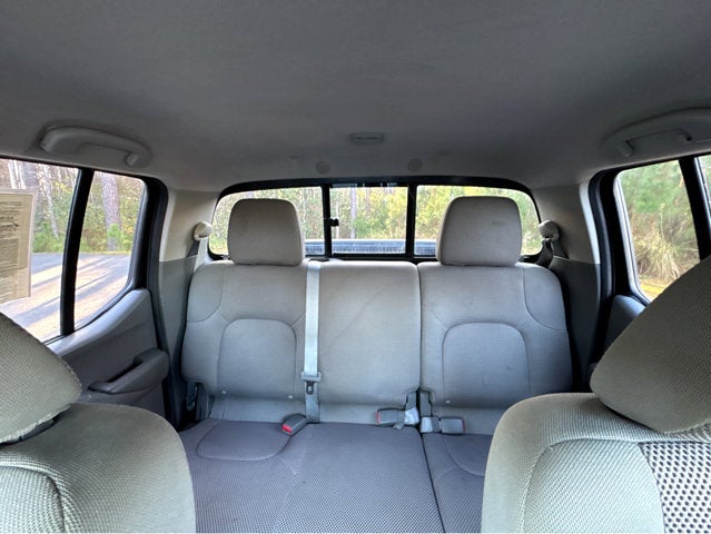 2016 Nissan Frontier SV