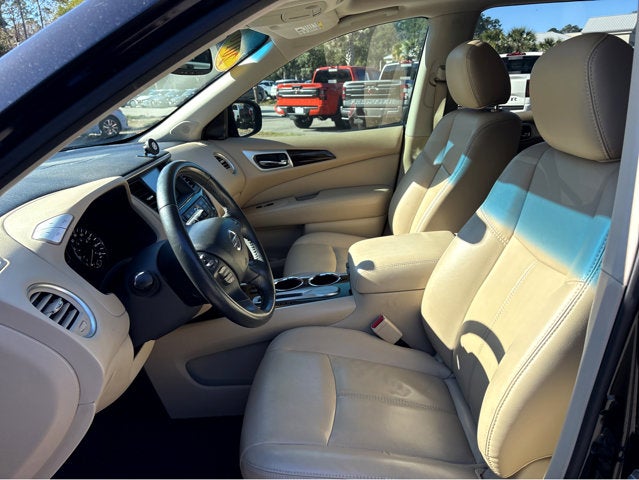 2016 Nissan Pathfinder SL