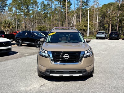 2023 Nissan Pathfinder Platinum