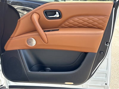 2023 INFINITI QX80 SENSORY