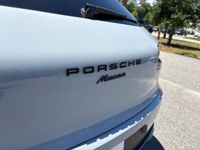 2018 Porsche Macan Base