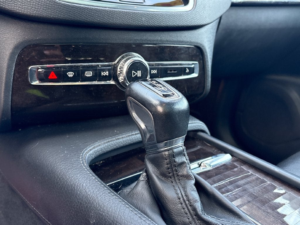 2018 Volvo XC90 T5 Momentum