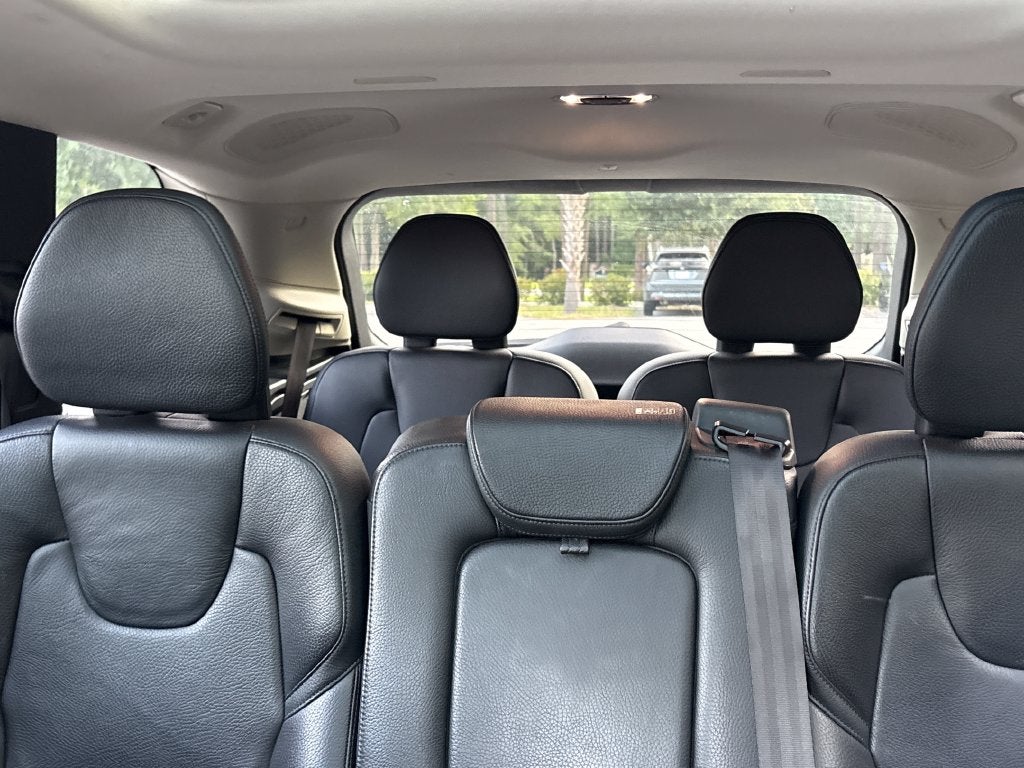 2018 Volvo XC90 T5 Momentum