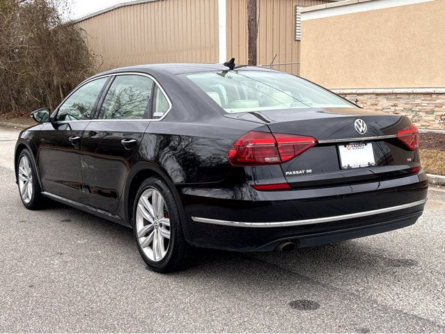 2018 Volkswagen Passat 2.0T SE w/Technology