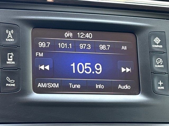 2017 Chrysler Pacifica Touring-L