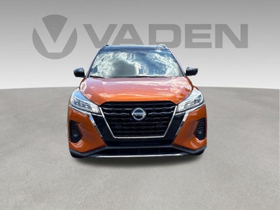 2021 Nissan Kicks SR