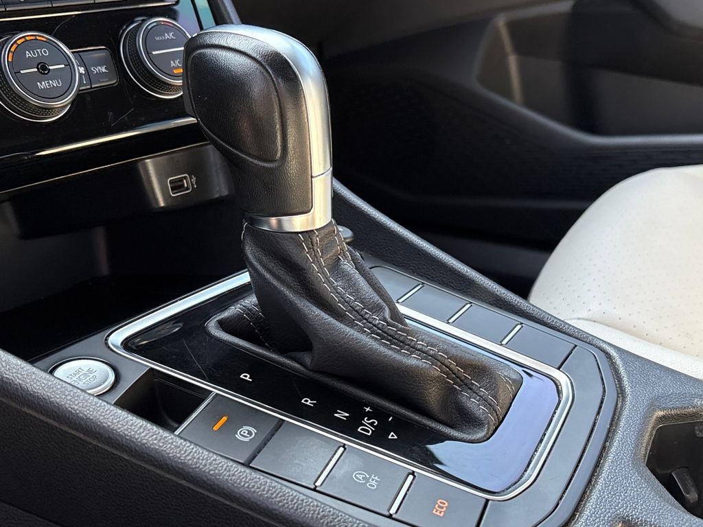 2019 Volkswagen Jetta R-Line
