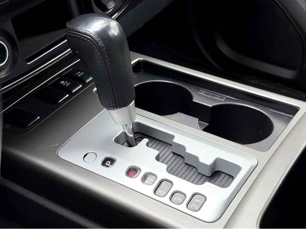 2015 Nissan Armada SV