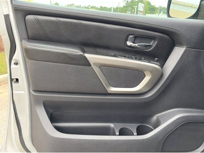 2015 Nissan Armada SV