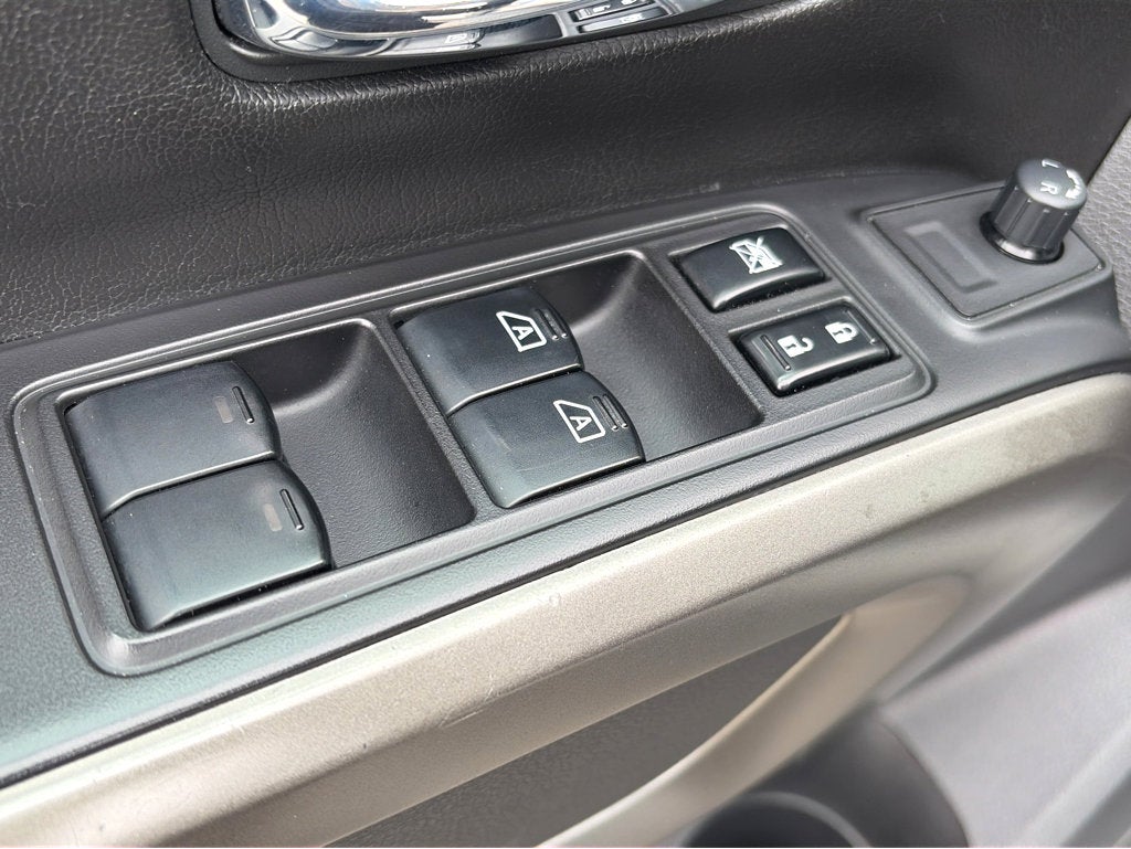 2015 Nissan Armada SV