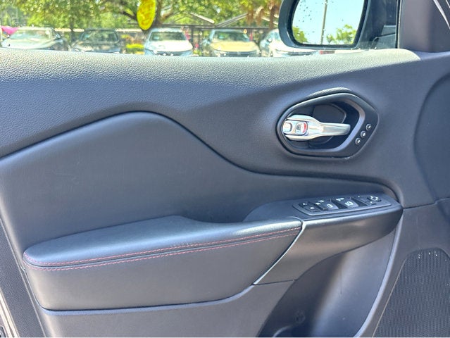 2022 Jeep Cherokee Trailhawk