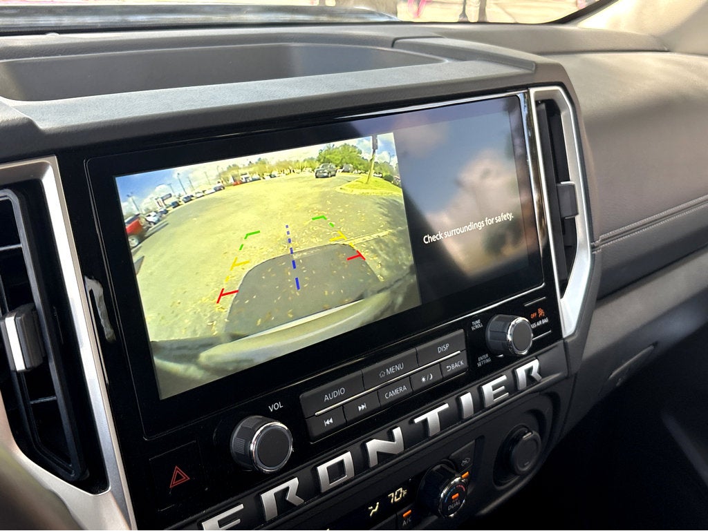 2025 Nissan Frontier SV