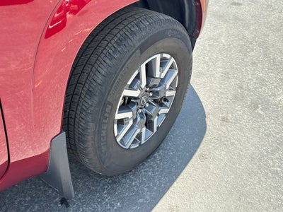 2025 Nissan Frontier SL