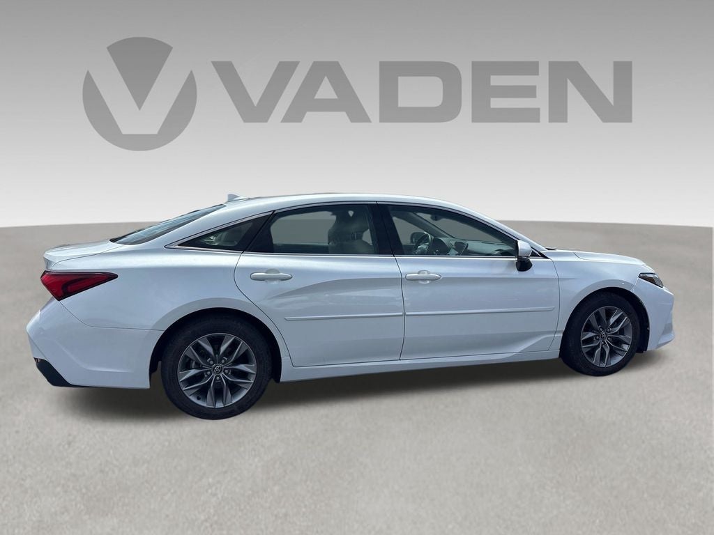 2020 Toyota Avalon XLE