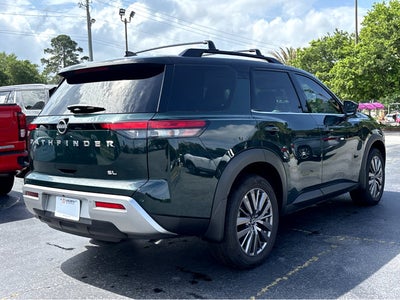 2024 Nissan Pathfinder SL