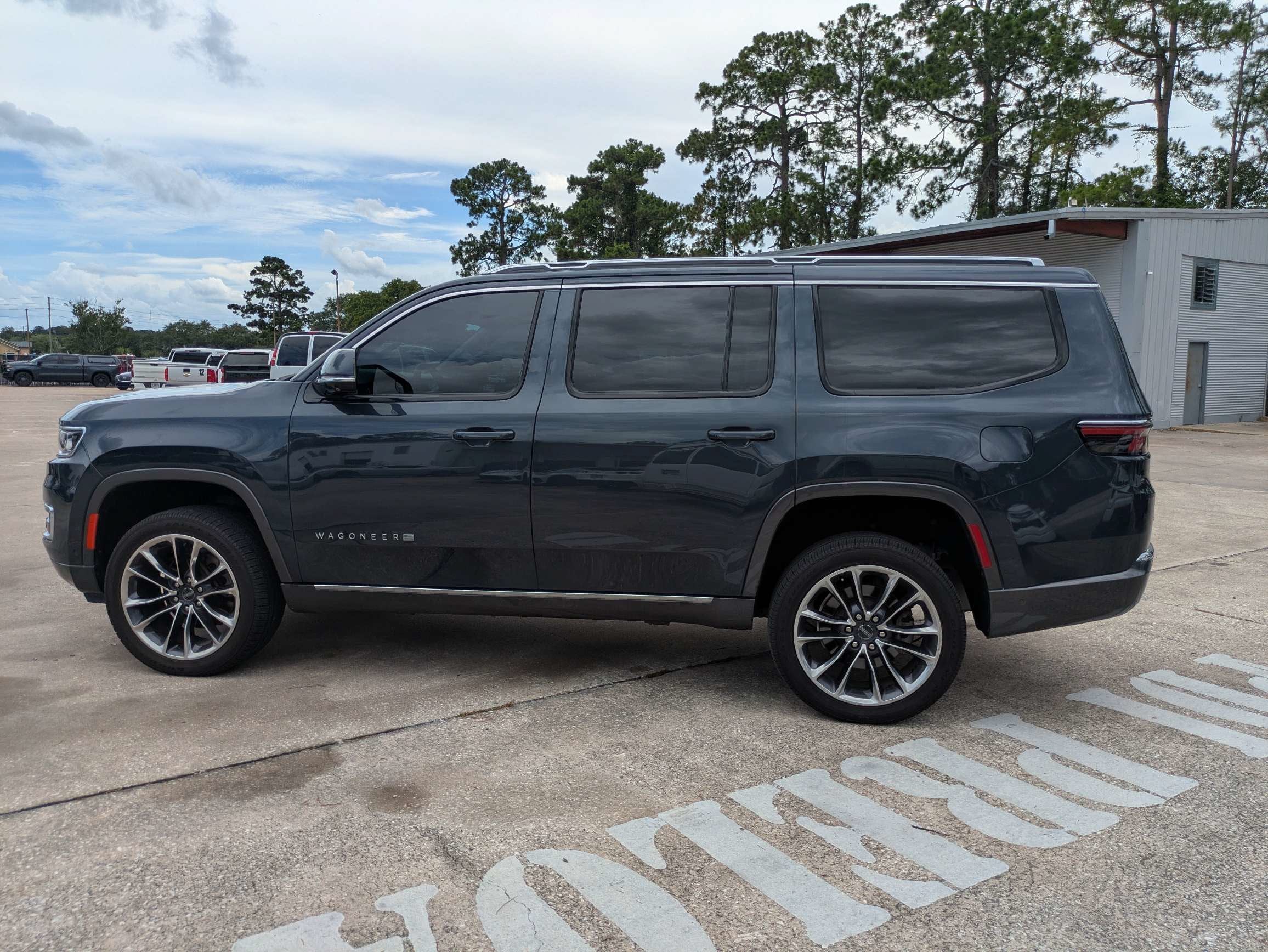2022 Jeep Wagoneer Series III