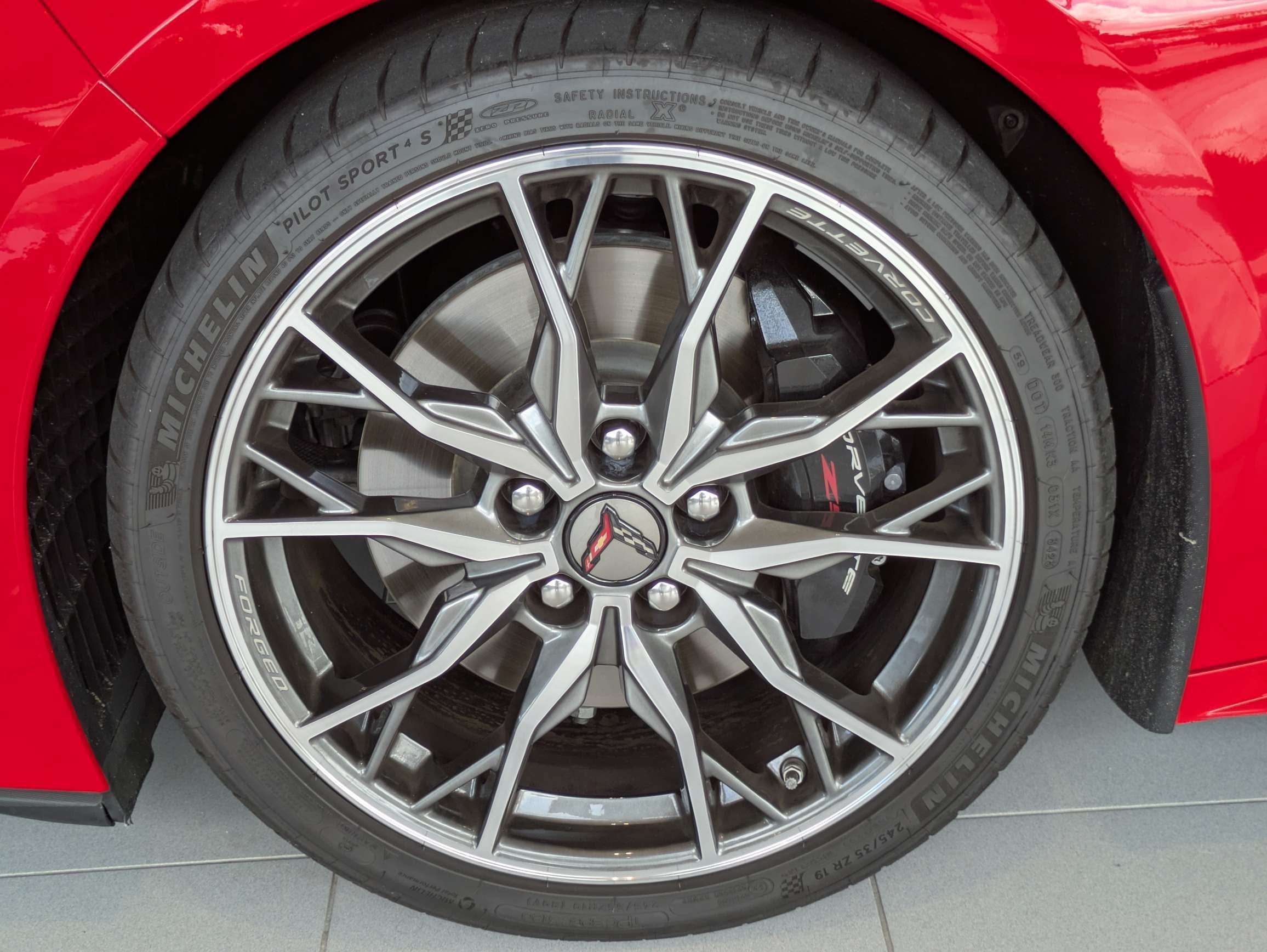 2024 Chevrolet Corvette 2LT