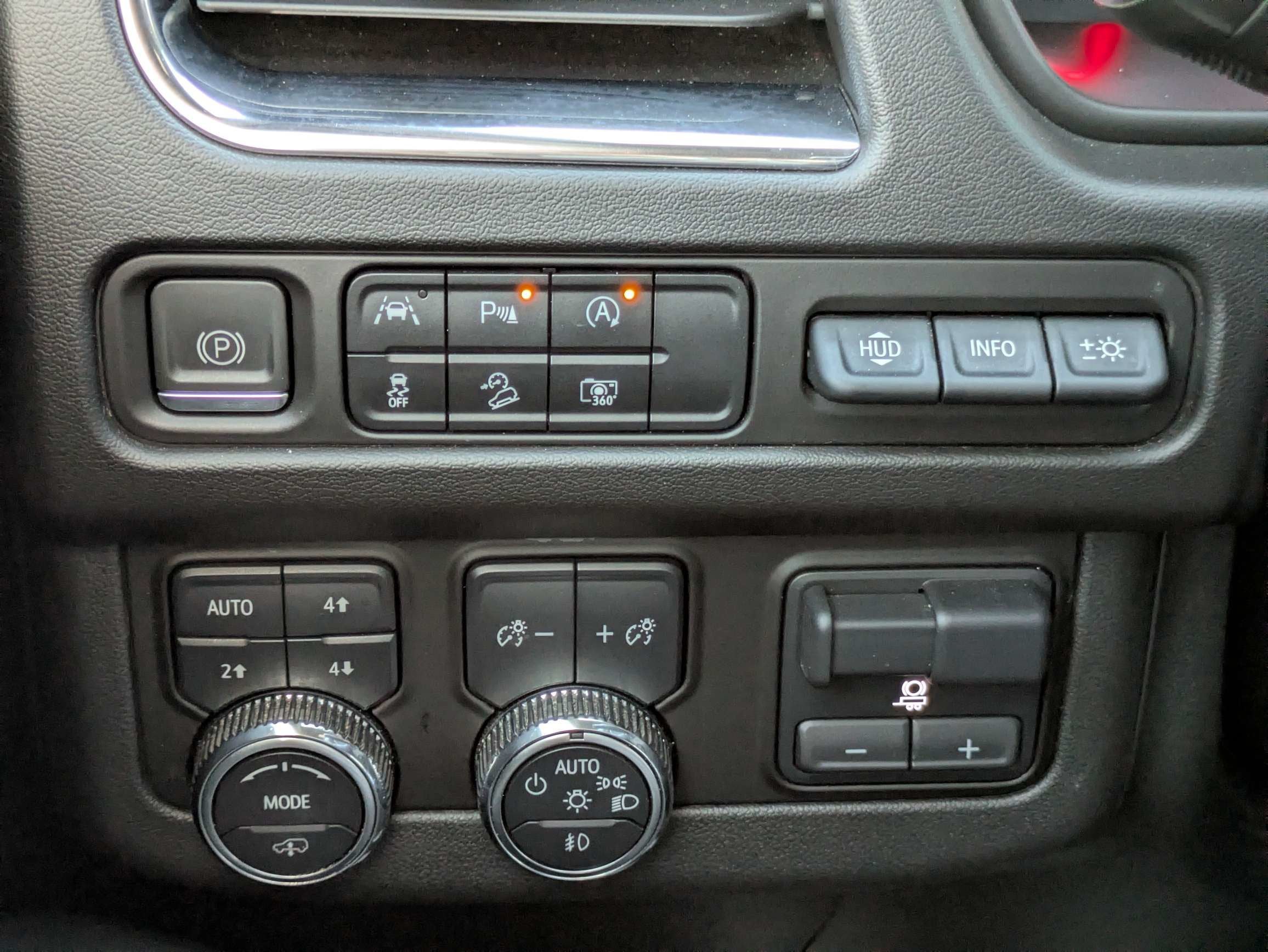2023 GMC Yukon AT4