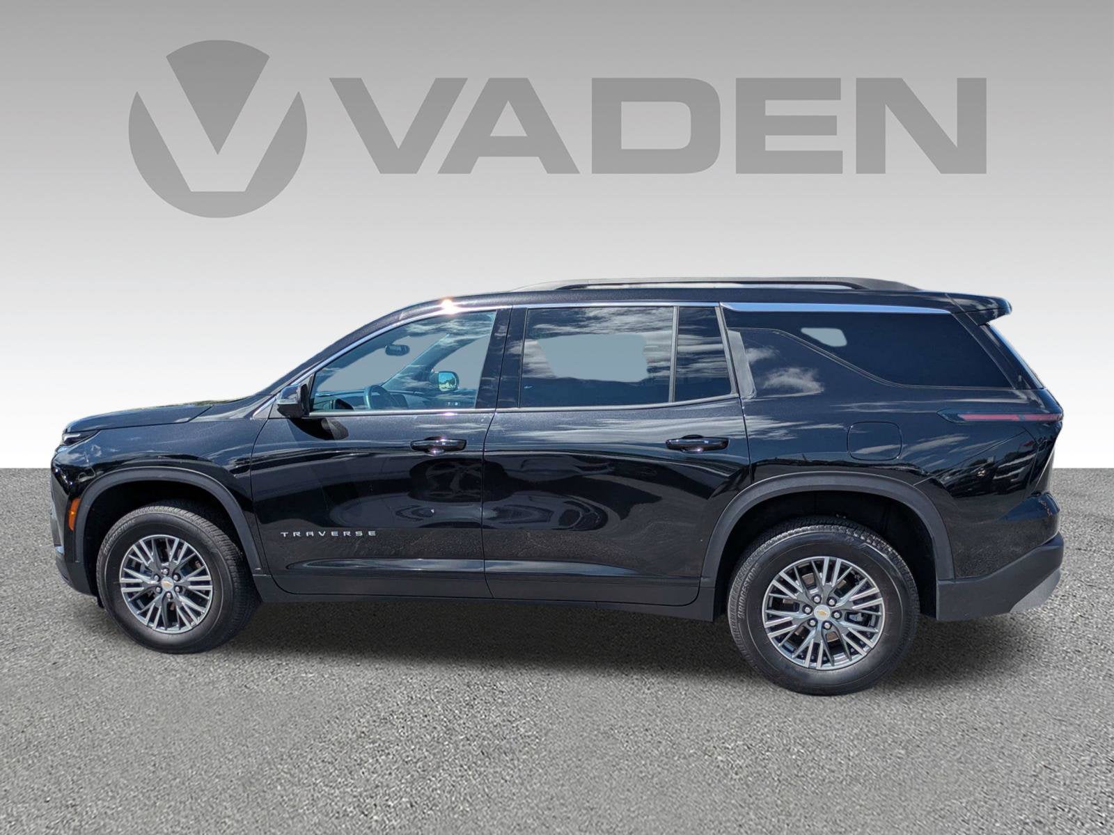 2024 Chevrolet Traverse FWD LT