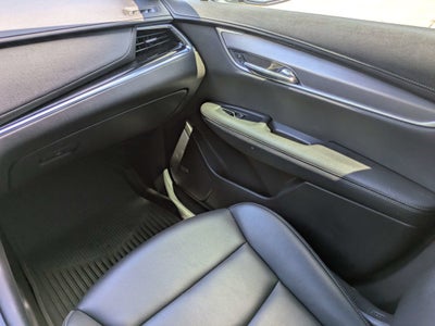 2022 Cadillac XT6 Luxury
