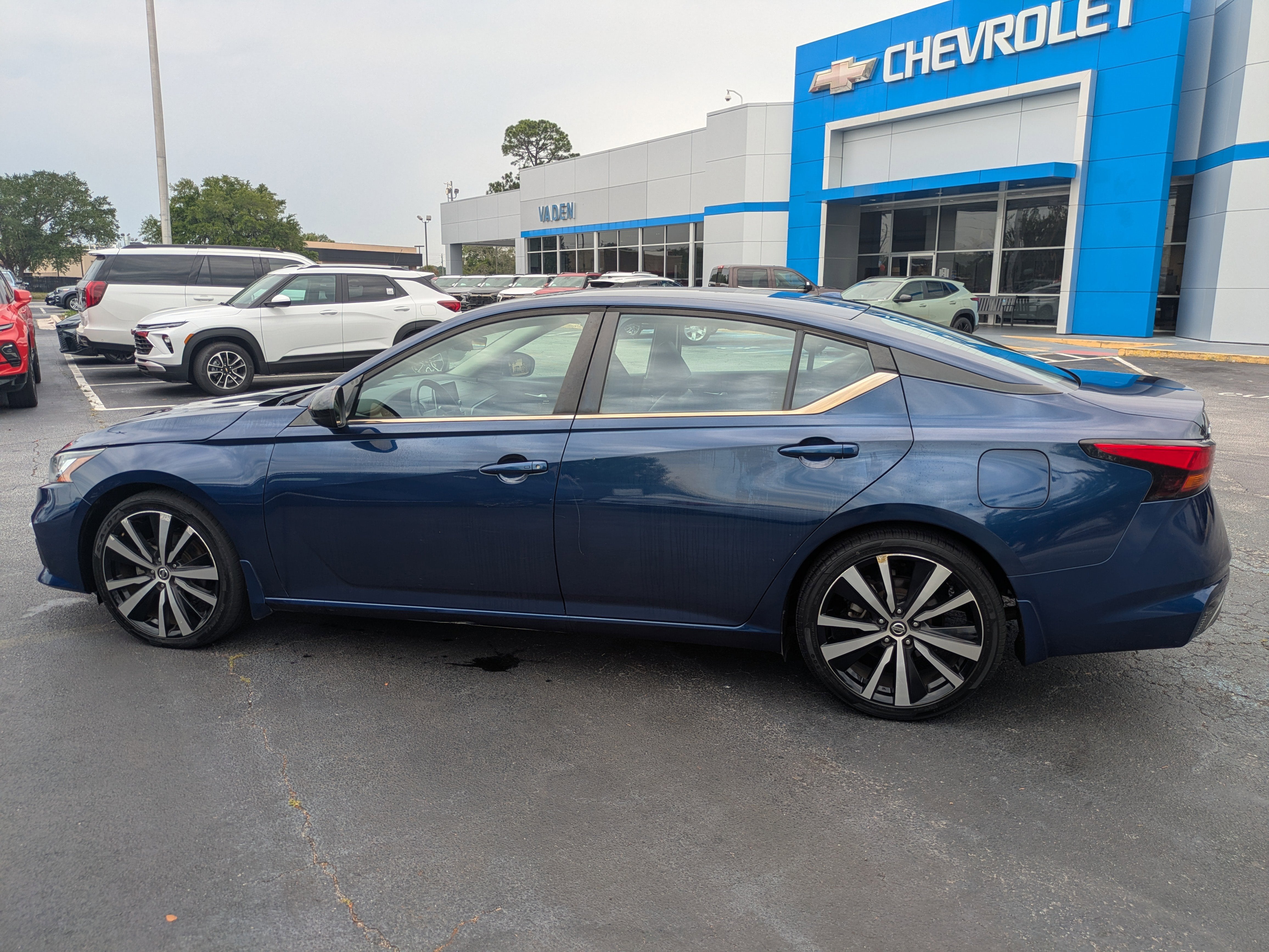 2022 Nissan Altima 2.5 SR