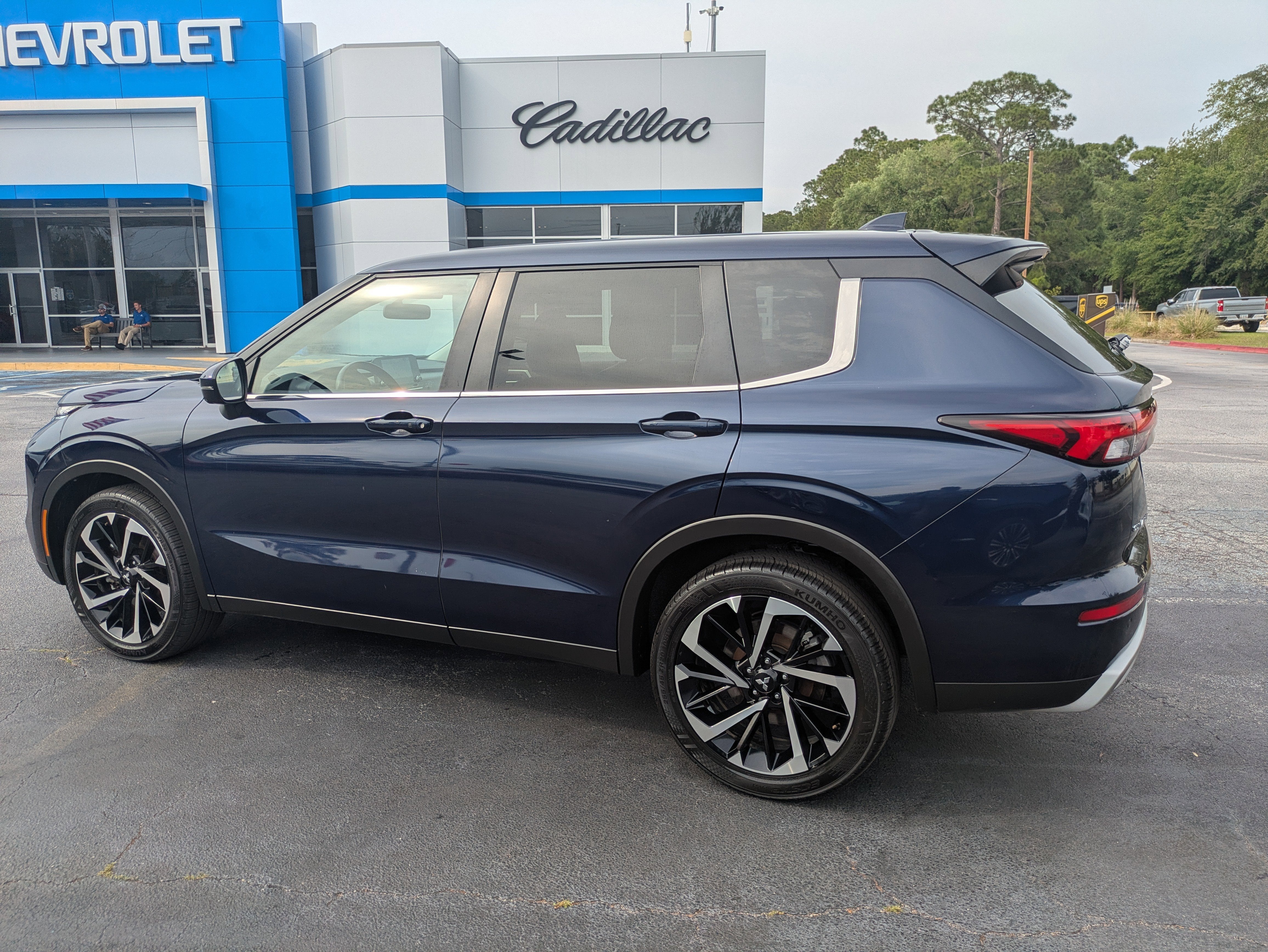 2024 Mitsubishi Outlander SE