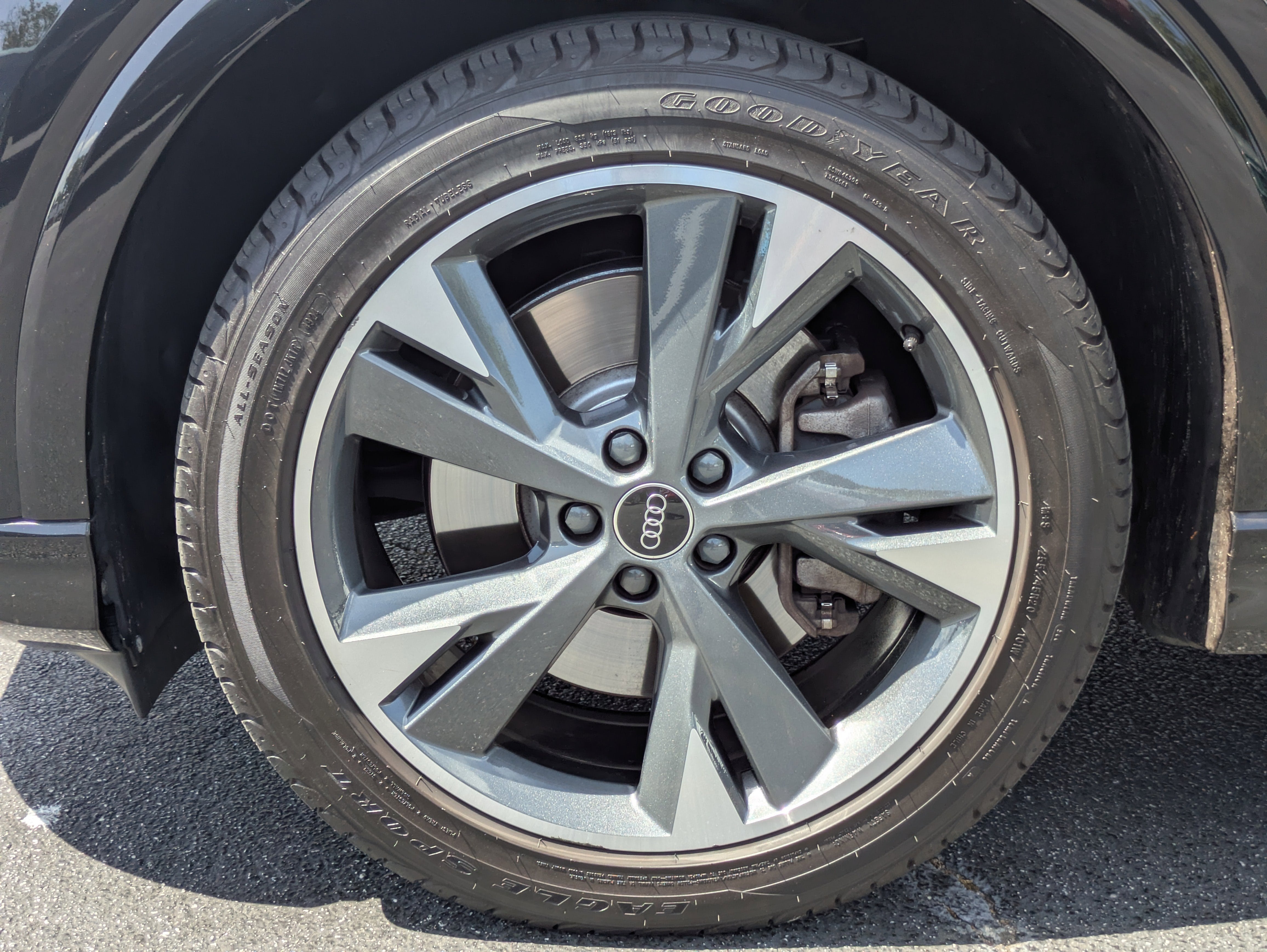 2022 Audi Q4 e-tron Premium Plus