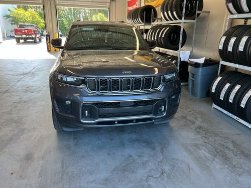 2022 Jeep Grand Cherokee L Overland 4x2