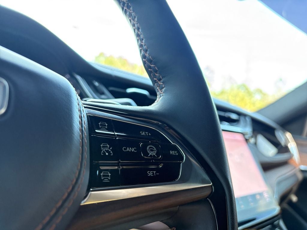 2023 Jeep Grand Cherokee L Summit 4x2