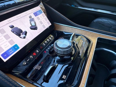 2024 Jeep Grand Wagoneer L Series III 4x4