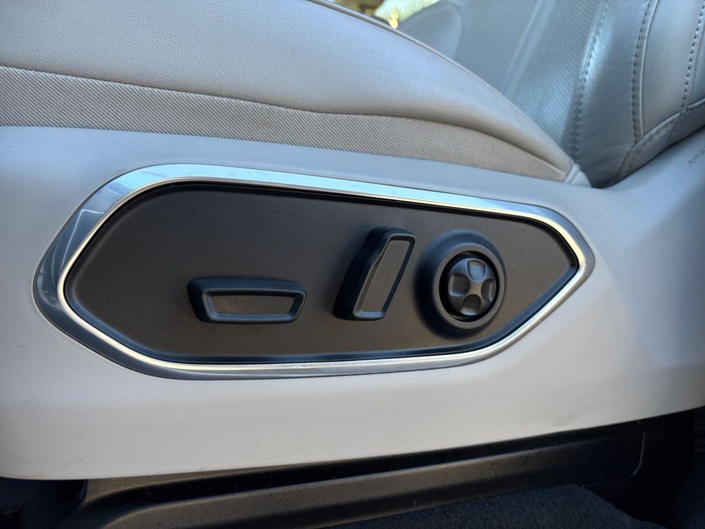 2024 Jeep Wagoneer Series II 4x2