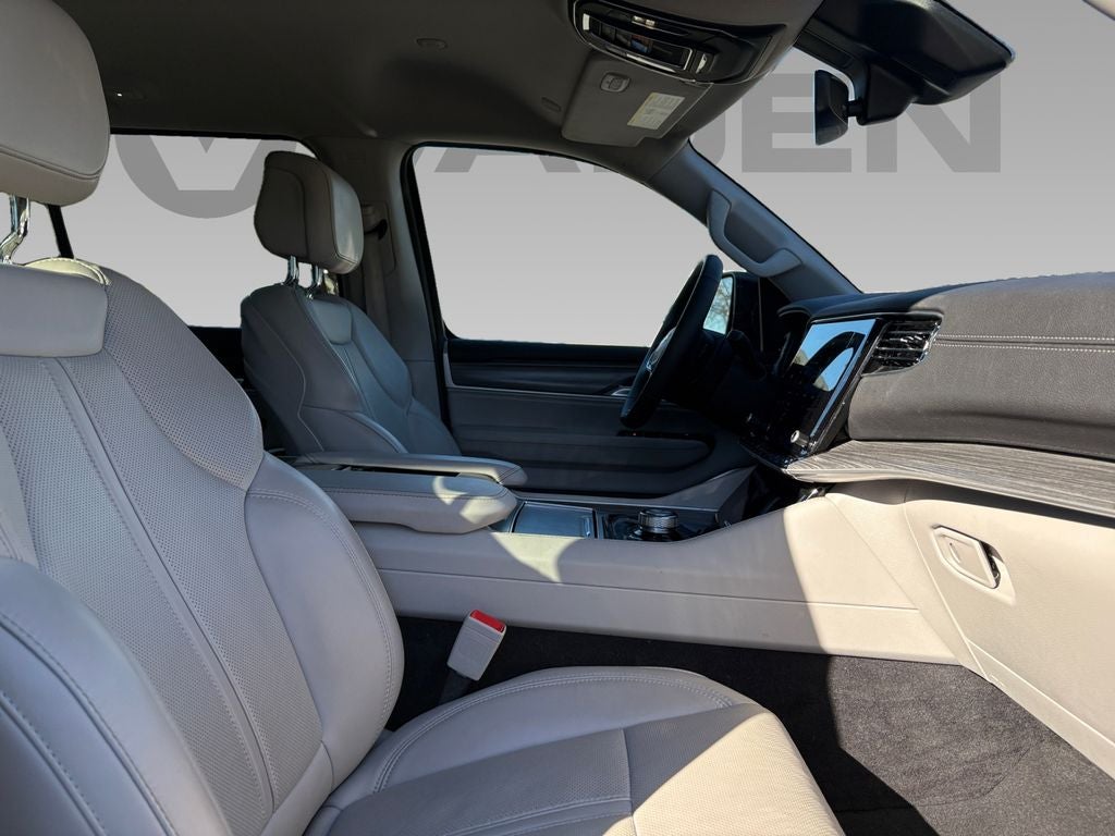 2024 Jeep Wagoneer Series II 4x2